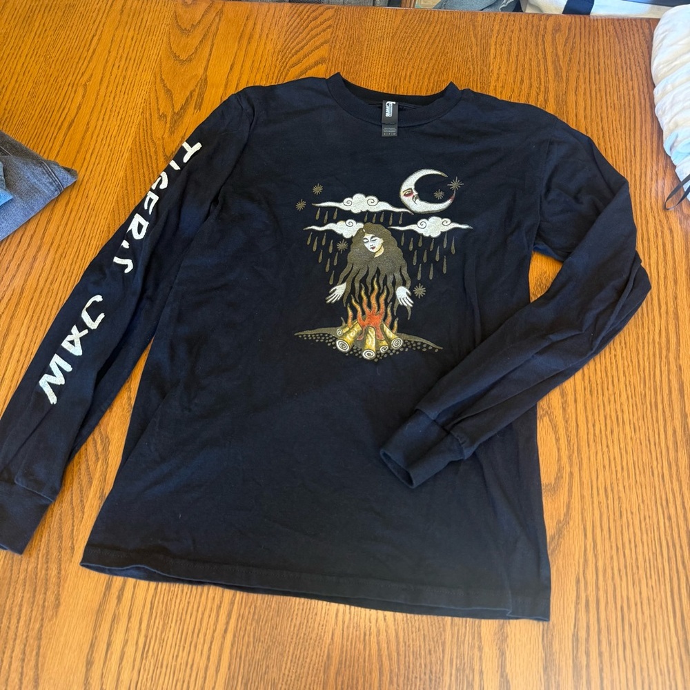 Tiger’s jaw shirt